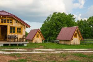 Clădirea în care este situat/ăcampingul