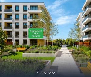 Vonkajšia záhrada v ubytovaní Apartament Zielony Zakątek Wrocław free parking, ochrona