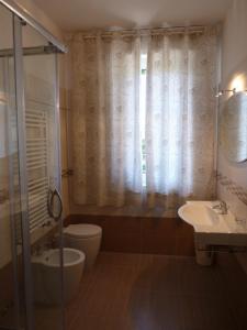 Ένα μπάνιο στο Casa Asia