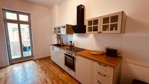 Dapur atau dapur kecil di Apartment NATUR in Halle an der Saale
