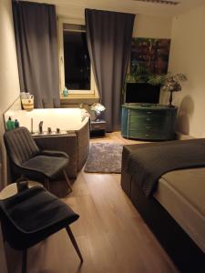 Gallery image of Ferienwohnung mit Whrpool in Koblenz
