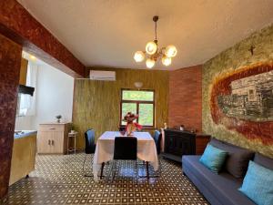 Posezení v ubytování Apartman Barićevi dvori + 19 fotografií