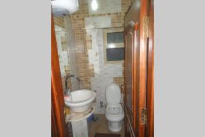 Ένα μπάνιο στο شقة مفروشة للايجار