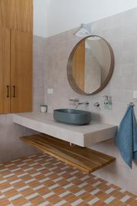 Koupelna v ubytování Pécsely House Apartman + 30 fotografií