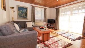 TV a/nebo společenská místnost v ubytování Ferienwohnungen Marianne Hölzl