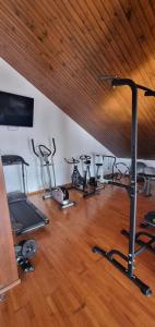 Fitness centrum a/nebo fitness zařízení v ubytování Casa Cari