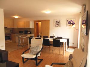 Kuchyň nebo kuchyňský kout v ubytování Apartamentos Grifo Vacances Julia