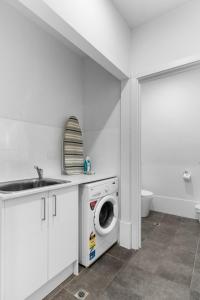 Fotografie z fotogalerie ubytování Mellow&Modernized Townhouse-3Beds-Quiet-Anzac Hwy v destinaci Plympton