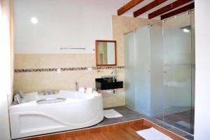 Koupelna v ubytování Hotel Gran Sirius