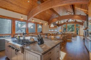 Φωτογραφία από το άλμπουμ του Stone Peak Lodge σε Tahoe City