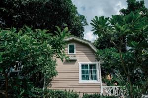 Zahrada ubytování Suriyan Villa Erawan Kanchanaburi สุริยัน วิลล่า เอราวัณ กาญจนบุรี