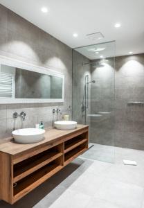 Ένα μπάνιο στο Bella Vista Seeblick +28 φωτογραφίες