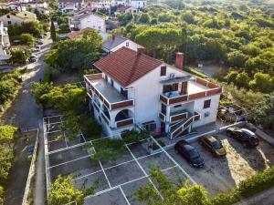 Budova, v ktorej sa apartmán nachádza