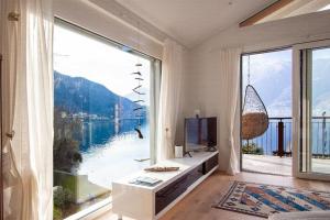 Gallery image of Wonderful Lake View Retreat in Gambarogno