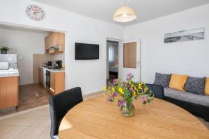 Kuchyňa alebo kuchynka v ubytovaní Apartment La Le with big terrace