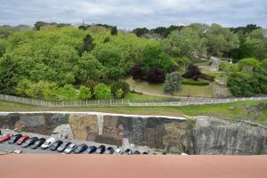 a view of a park from the top of a skate park at Casa Paiper in A Coruña