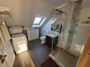 Koupelna v ubytování Tulip Home Guest House + 37 fotografií