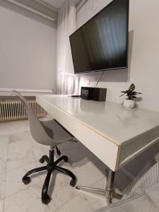 A television and/or entertainment centre at Callisto studio