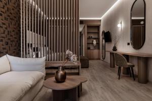 Posedenie v ubytovaní Elegance Luxury Executive Suites - Adults Only