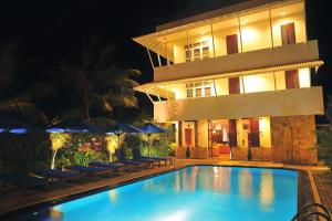 St.Lachlan Hotel & Suites