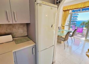 Kuchyňa alebo kuchynka v ubytovaní Skol 439 Spacious and Refurbished Apartment with Sea Views