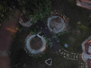 Pohľad z vtáčej perspektívy na ubytovanie Hippo Paradise Lodge and Campsites