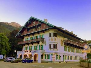 Nespecifikovaný výhled na hory nebo výhled na hory při pohledu z hotelu