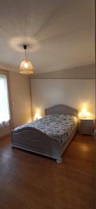 Ένα ή περισσότερα κρεβάτια σε δωμάτιο στο Maison Parentis en Born 6-8 personnes-L'échappée landaise