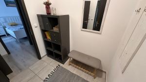 Perpustakaan di apartmen
