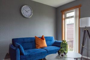 Posezení v ubytování Dubbie House