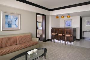 Posezení v ubytování InterContinental Abu Dhabi by IHG