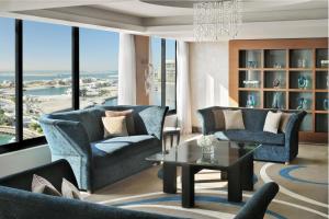 Posezení v ubytování InterContinental Abu Dhabi by IHG