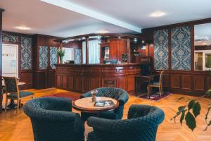 Posedenie v ubytovaní Elysee Hotel