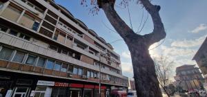 El edificio en el que está el departamento