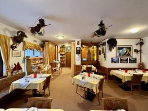 Restoran või mõni muu söögikoht majutusasutuses B&B Cèsa Planber Mountain View BIKE FRIENDLY