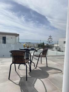 Ban công/sân hiên tại Dedal, Villa con piscina y barbacoa para disfrutar