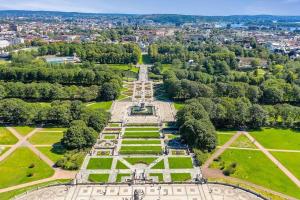 an aerial view of a park with trees at Best place in Oslo city centre! Balcony & keyless. in Oslo