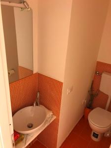 A bathroom at Casa del Contrabbasso