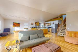 Nhà bếp/bếp nhỏ tại Mermaid Beach House