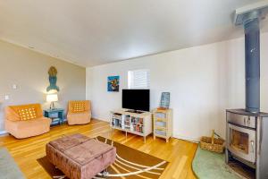 TV/trung tâm giải trí tại Mermaid Beach House