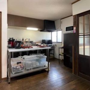 Nogataの商店街の一角にあるちいさな隠れ家　忘覚庵にあるキッチンまたは簡易キッチン