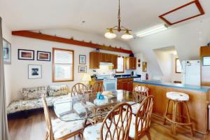 Gallery image of The Beacon 95 in Avon +25 photos
