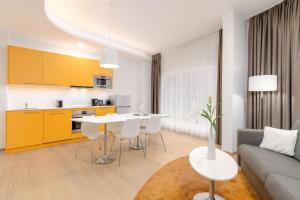 Kuchnia lub aneks kuchenny w obiekcie limehome Graz - Argos by Zaha Hadid