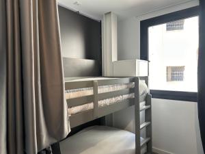 Hostel Alicante客房内的一张或多张床位