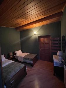 Letto o letti in una camera di Milorava's Guest House & Wine Cellar