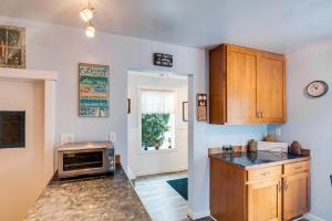 Foto dalla galleria di Blackberry Cottage with Yard Near Westport and Beach a Grayland