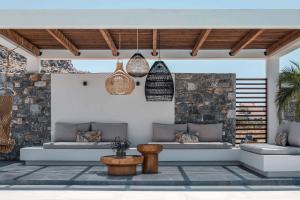 Posezení v ubytování Oneiro Villa - Voted the best Villa in Rhodes, Greece!
