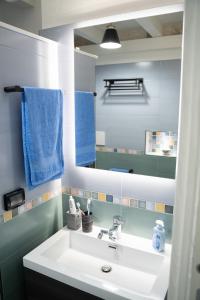 Ένα μπάνιο στο La casa sulle mura di Tropea vista mare