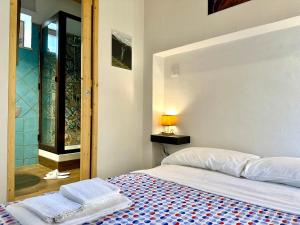 Afbeelding uit fotogalerij van Casa le Maioliche by Housilia in Cefalù