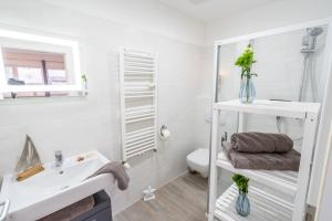 Vannituba majutusasutuses App 6 BugOase Ferienwohnung am Bug für 7 Gäste